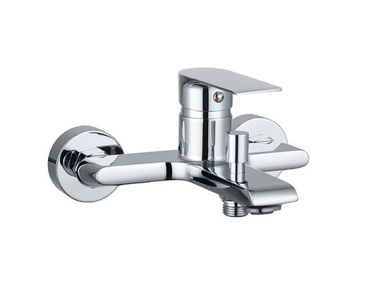 Tek kaldıraçlı banyo veya duş karıştırıcı banyo krom tunç musluk soğuk ve sıcak su için tasarlanmış modern OEM
